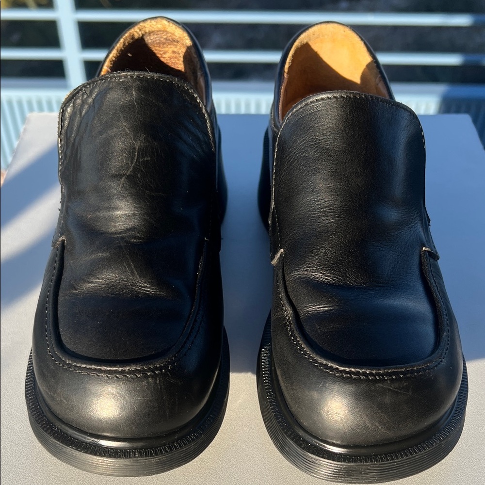🏴󠁧󠁢󠁥󠁮󠁧󠁿 Vintage MIE Dr. Martens 8670 Chunky Heeled Black Loafers UK 5 READ‼️